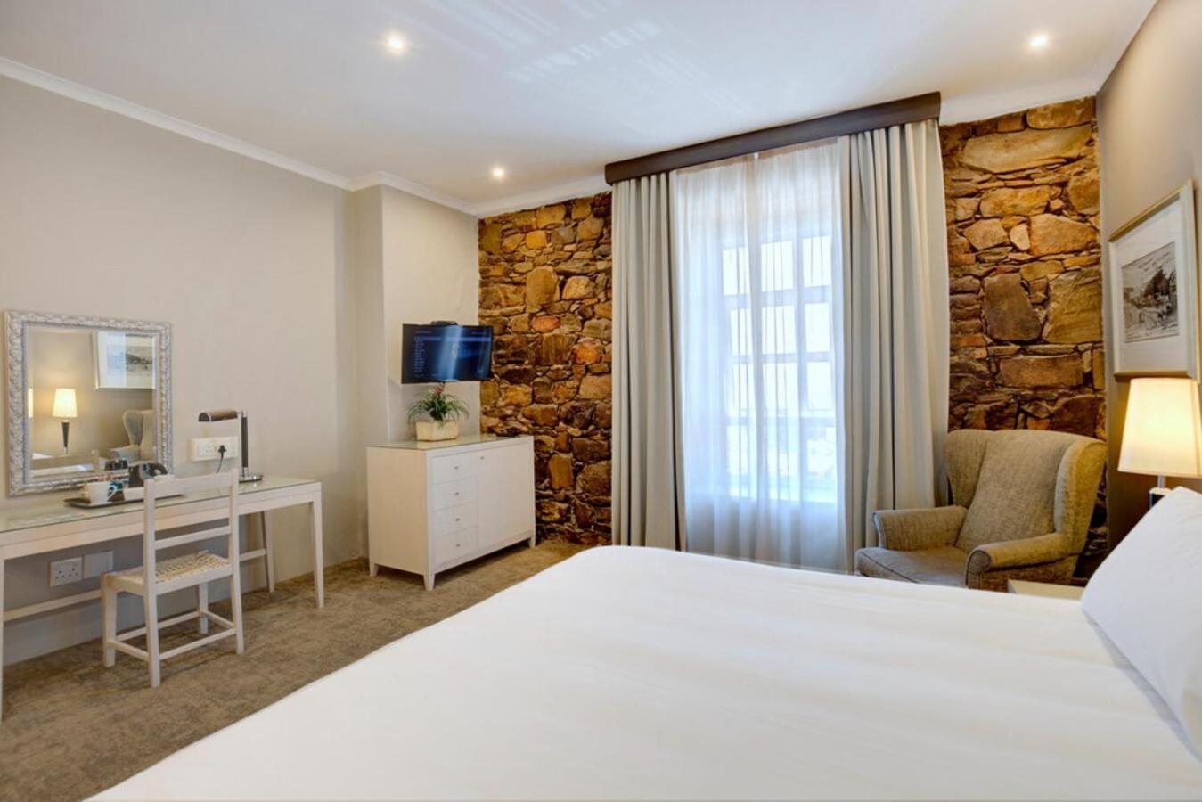 Protea Hotel By Marriott Mossel Bay Exterior photo